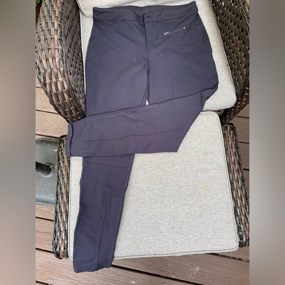 women’s basic additions very good condition with a good amount of stretch. - Picture 1 of 9